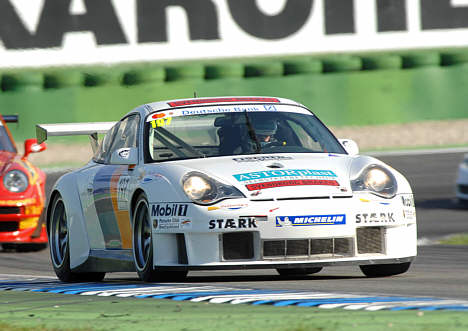 Christoffer Nygaard kørte sig til en sejr, da han debuterede i Porsche Sports Cup i weekenden.
